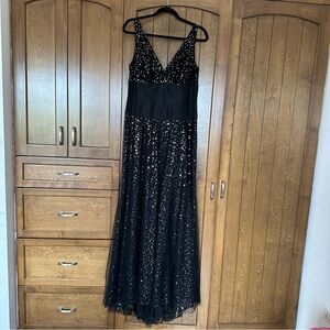 Terri Jon Black Tulle and Gold Sequin Evening Gown